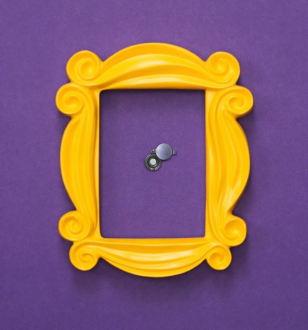 Friends Peephole Photo Frame