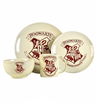 Harry Potter Hogwarts Crest 4 Piece Dinner Set Harry Potter Hogwarts Crest 4 Piece Dinner Set