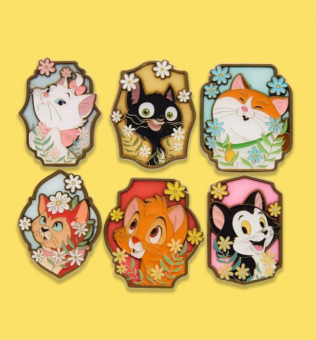 Loungefly Disney Cats Portraits Mystery Box Pin