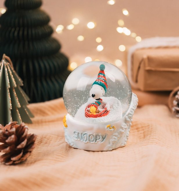 Peanuts Winter Snoopy Snow Globe Peanuts Winter Snoopy Snow Globe