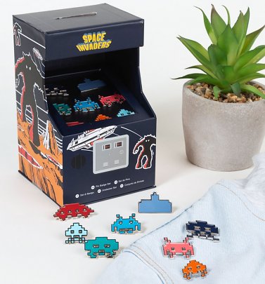 Space Invaders Arcade Pin Badge Set Space Invaders Arcade Pin Badge Set