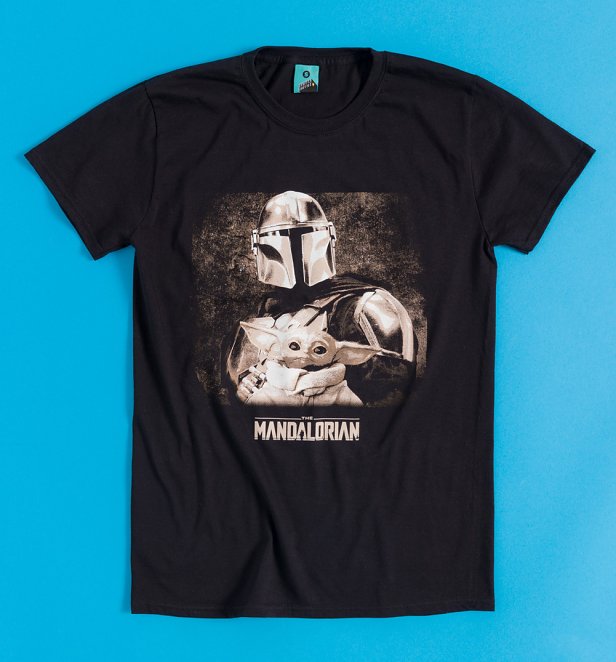 Star Wars The Mandalorian And Grogu Family Portrait Black T-Shirt