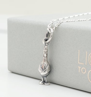 Sterling Silver Wallace And Gromit Feathers McGraw Necklace Sterling Silver Wallace And Gromit Feathers McGraw Necklace