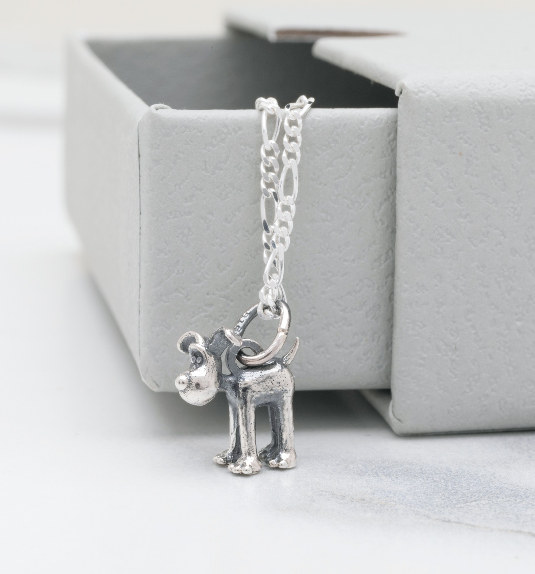 Sterling Silver Wallace And Gromit Gromit Necklace