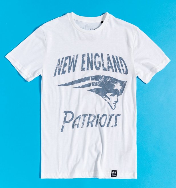 Vintage White New England Patriots NFL T-Shirt from Recovered