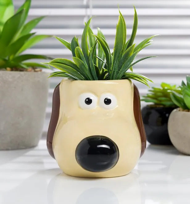 Wallace and Gromit Gromit Shaped Plant Pot