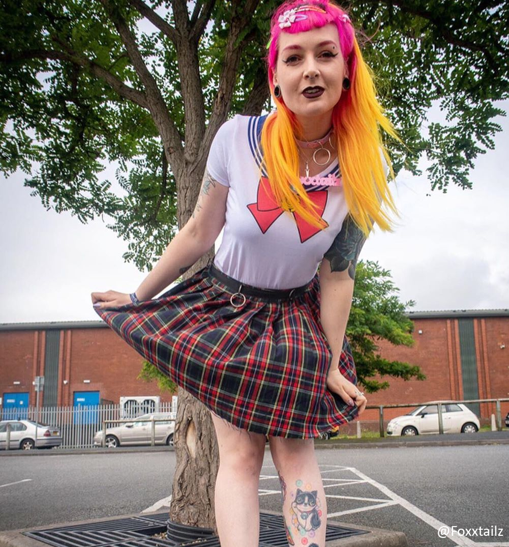 Blogger Foxxtailz Blogger Foxxtailz