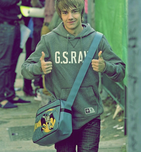 Liam Payne (One Direction) Liam Payne (One Direction)