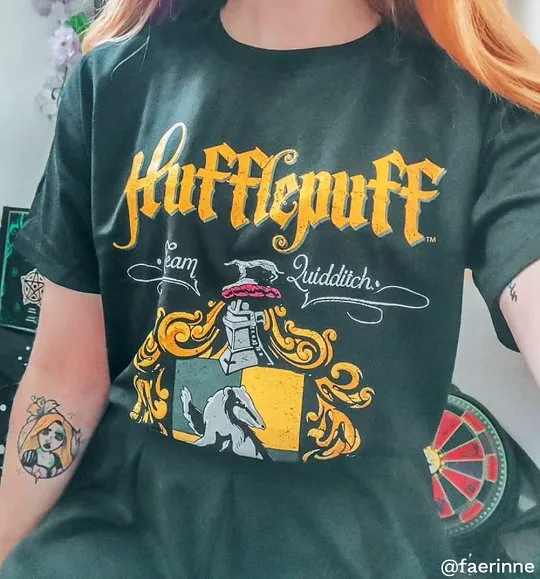 Harry Potter Hufflepuff Crest Black T-Shirt